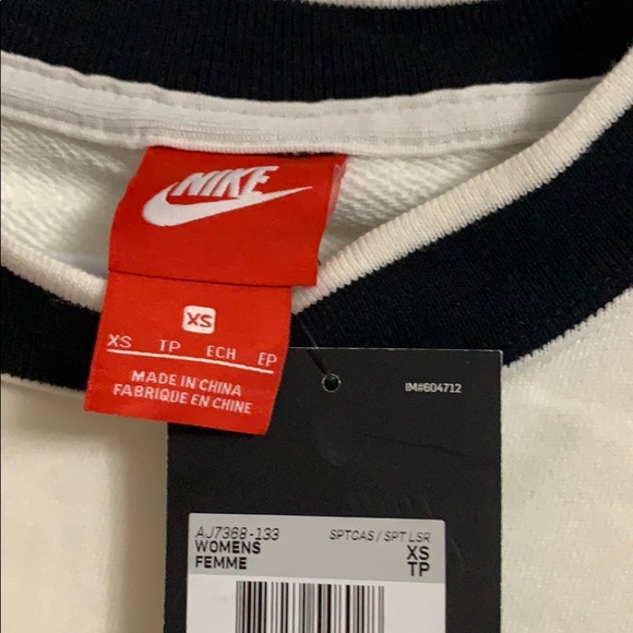 Nike sweatshirt - Picture 3 of 3